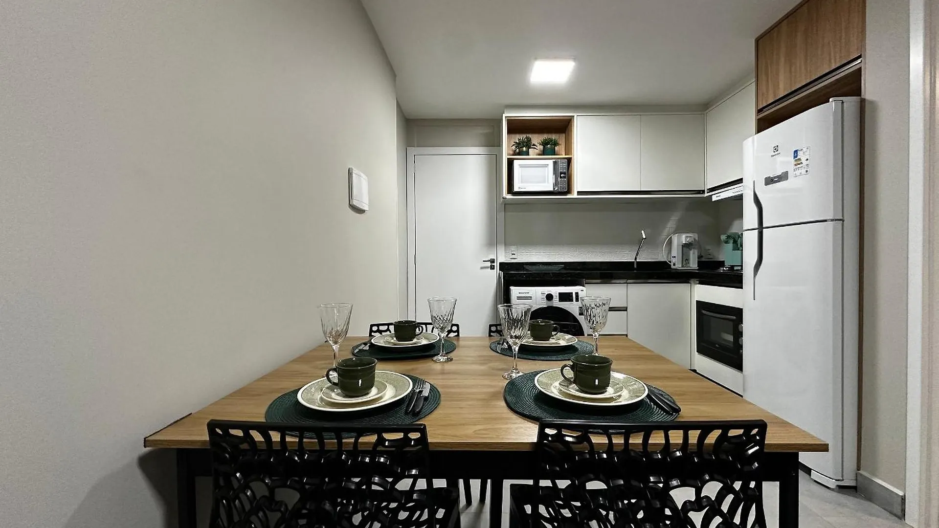 Balneário Camboriú Po05- Suite| Centro| Garagem| Telas De Protecao 0*, Balneário Camboriú ברזיל